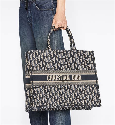 dior borda|dior borsa prezzo.